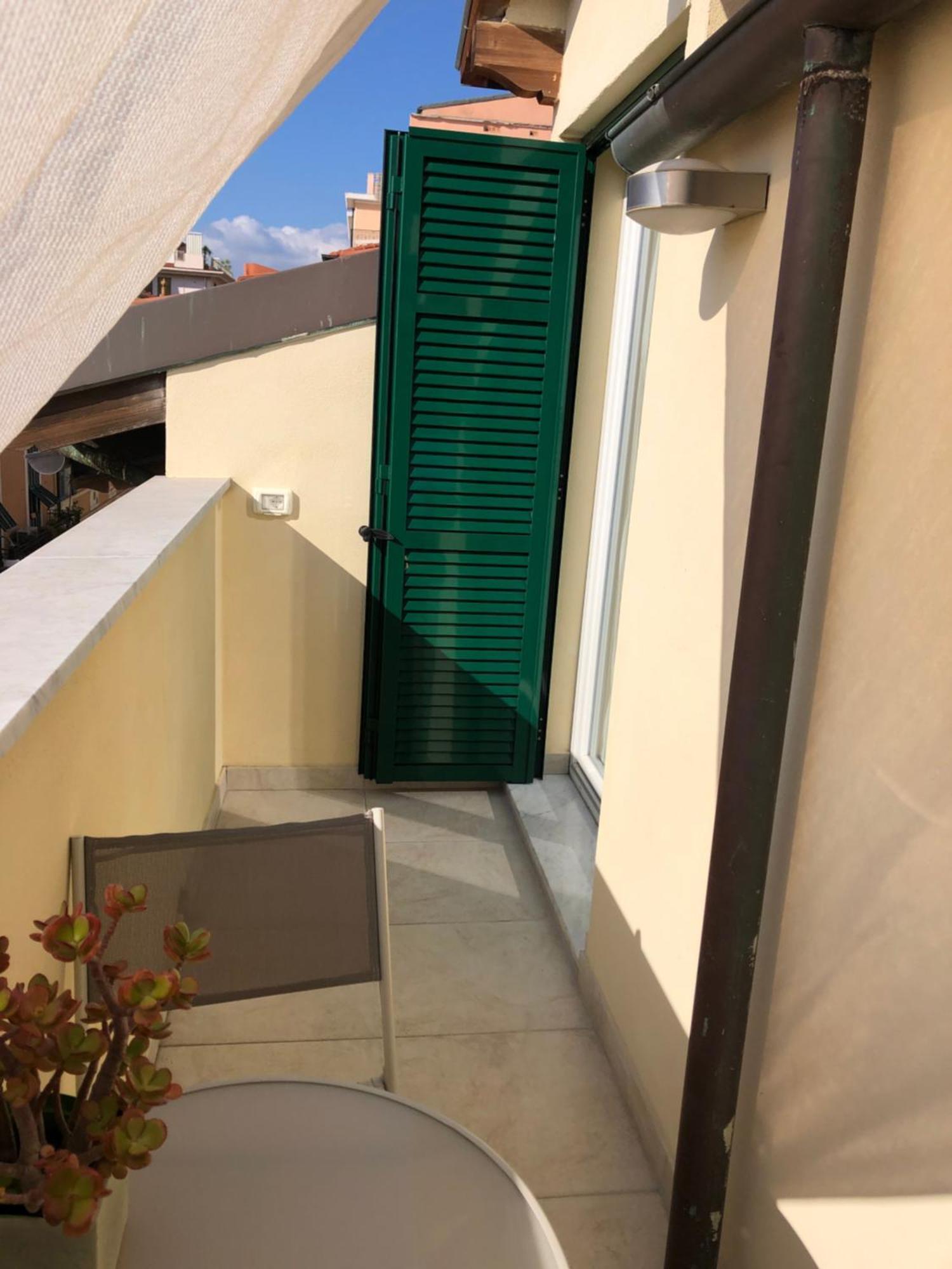 B&B Borgo Marina Бордигера Экстерьер фото