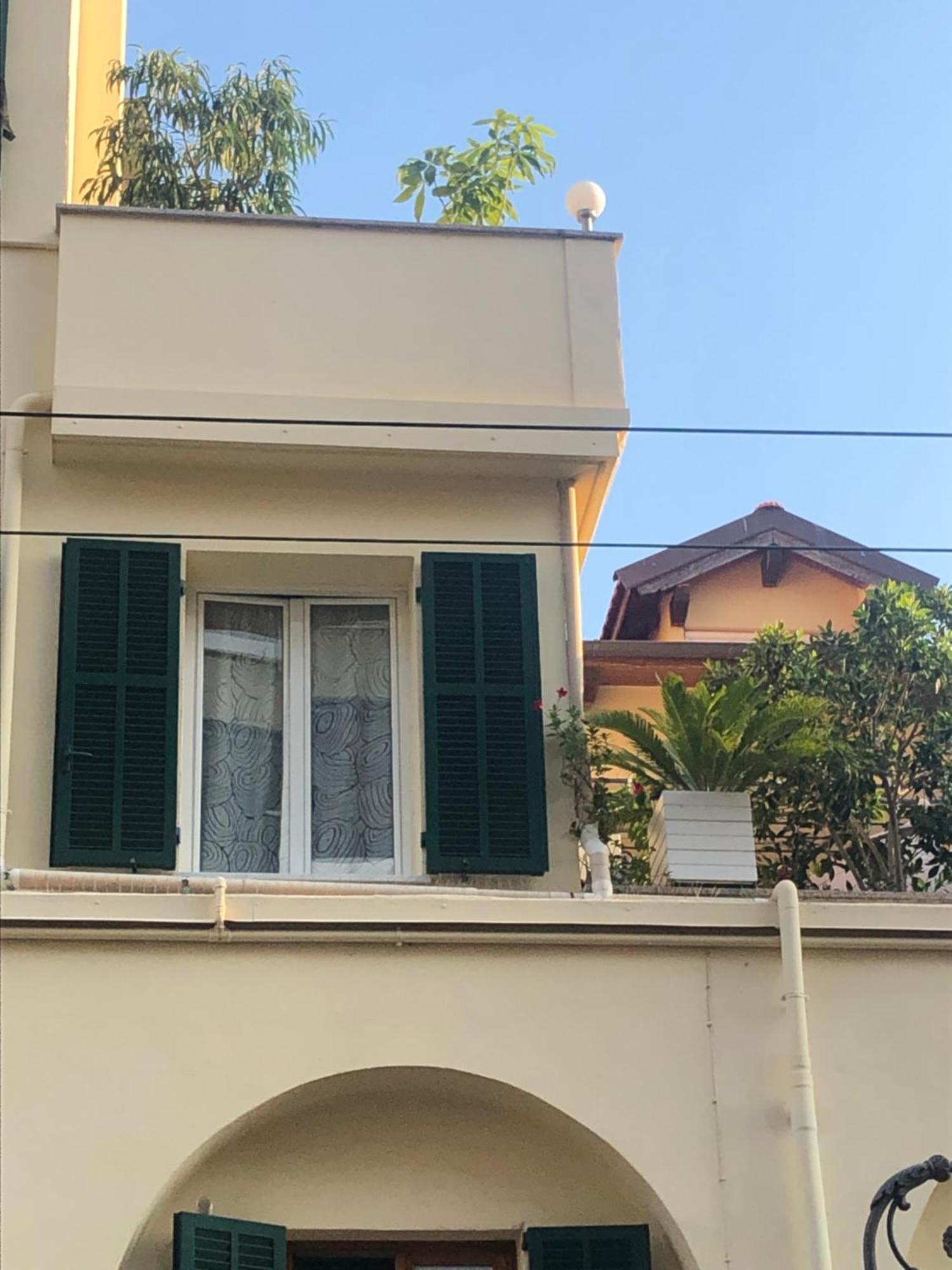 B&B Borgo Marina Бордигера Экстерьер фото