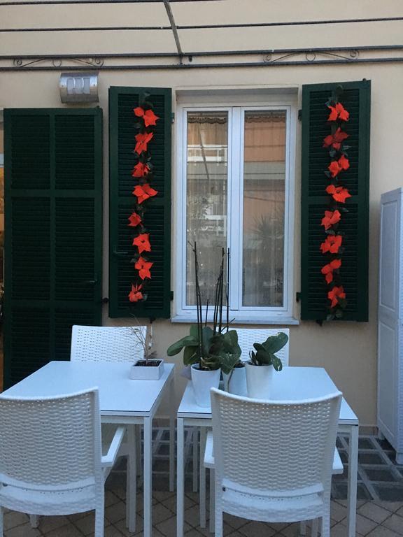 B&B Borgo Marina Бордигера Экстерьер фото